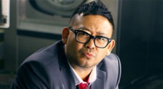 姜武演活憋屈“小男人” 《樂翻天》牽手強勢御姐