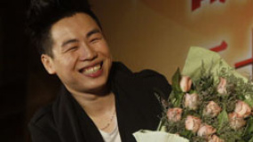 胡彥斌網(wǎng)上征婚不找圈內(nèi)人 三十而立發(fā)新碟慶生