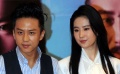 邓超“飞鸽”解思念之苦 刘亦菲称会为爱“牺牲”