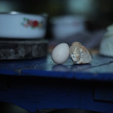 雞蛋和石頭
