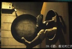 《貓：看見(jiàn)死亡的雙眼》中令人毛骨悚然的鬼音和冤魂不散的小鬼，都比不上這個(gè)場(chǎng)面：動(dòng)物收容所里的管理員經(jīng)常給小動(dòng)物執(zhí)行安樂(lè)死，最終惡人有惡報(bào)被冤魂拖進(jìn)焚化爐燒成灰燼。比起單純的恐怖效果，這樣的場(chǎng)面更加令人震撼深省。