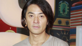 郑伊健谈熊黛林意外怀孕 称“很小心”暂不造人