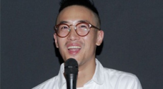 曾志伟儿子曾国祥自曝断片经历 设计余文乐舔青蛙