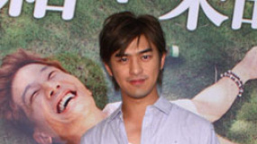 陈柏霖曝狂拉肚子糗事 追求完美盼与桂纶镁再合作