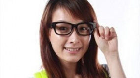 沈凌、吴昕神秘助阵饶雪漫 遭遇尴尬问题频频笑场