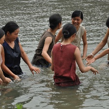 女人河