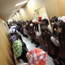 AKB48紀(jì)錄片：未完待續(xù)