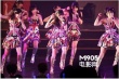 AKB48姐妹团身披英国旗 跳热舞为奥运健儿打气