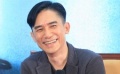 梁朝伟难得活泼变“话痨” 否认戴花镜调侃刘嘉玲