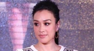 《請叫我英雄》在京首映 鐘麗緹演“丑女”很興奮