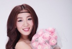 球風(fēng)凌厲、作風(fēng)硬朗、本就靚麗可愛(ài)的外形，讓人一下子就記住了女籃的趙爽。微笑女王鄭麗媛，相信看過(guò)《我的名字叫金三順》的人，都不會(huì)忘記她。兩個(gè)人都是愛(ài)笑的人，而且笑容都是那么富有感染力，如果你仔細(xì)看看她們的照片，就絕對(duì)會(huì)認(rèn)為她們是失散多年的姐妹！