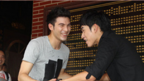 《女朋友·男朋友》慶功 鳳小岳大跳男男求偶舞