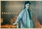 白晶晶（莫文蔚 飾）和師姐春十三娘（藍(lán)潔瑛 飾）一起去找唐僧想吃其肉，卻碰見了孫悟空轉(zhuǎn)世的至尊寶，因無法忘記對(duì)孫悟空的愛戀?gòu)膸熃闶种芯攘酥磷饘?，自己卻身中奇毒。至尊寶離開她去尋解藥，她以為至尊寶是假情假意而跳崖。牛魔王救了她，逼她帶路去盤絲洞，又被師姐所騙，以為至尊寶已和春三十娘有染，憤而自刎。至尊寶用月光寶盒穿越時(shí)空去找她，卻穿越到五百年前宿命地遇到了紫霞仙子，和白晶晶的戀情也無疾而終。春十三娘卻誤施法，和二當(dāng)家有了孩子，生死關(guān)頭為了夫兒犧牲了自己……