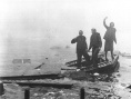 怒海孤舟