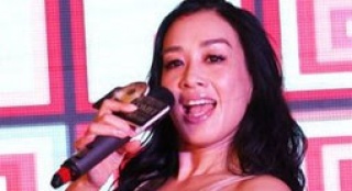 鐘麗緹時尚活動大秀熱舞 新片變愛情專家輔佐范爺