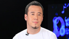 楊坤接受快問(wèn)快答 當(dāng)壞人很過(guò)癮想演孫紅雷的角色