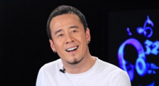 楊坤參演《邊境風(fēng)云》 顛覆溫情形象演壞人上癮