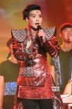 龚琳娜献唱升级版神曲 长影节上演“忐忑江湖”