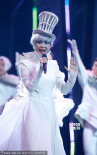 李宇春巡演“瘋狂”上演 舞臺嫵媚皇后魅力盡顯