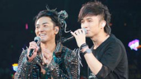 郑伊健个唱遭众星轮番逼婚 坚持原则私下浪漫求婚