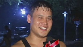 《功夫战斗机》打出真功夫 柳海龙雨夜暴打陈天星