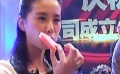 《傷心童話》“吃貨大集合”特輯 劉詩(shī)詩(shī)愛喂食