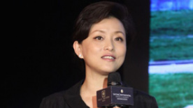 杨澜新书发布会 郑嘉颖前女友王馨平到场支持