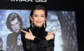 李冰冰颯爽登場美麗“凍”人 禮物奇怪逗笑米拉