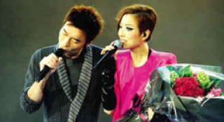 许志安助歌迷当众求婚 透露真诚是求婚成功秘笈