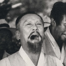 繡花鞋