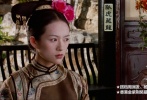 1999年，章子怡在張藝謀導(dǎo)演的力薦下，加盟了李安導(dǎo)演的武俠大片《臥虎藏龍》，與周潤發(fā)、楊紫瓊等早已揚(yáng)名國際的華人巨星“大打出手”。她飾演的叛逆格格玉嬌龍，出身滿清封建家族，在愛情上絕對(duì)是寧缺毋濫型，自小習(xí)武也讓她骨子里透出一種剛烈和叛逆。由袁和平設(shè)計(jì)指導(dǎo)，章子怡在片中的打戲堪稱武俠電影史上的經(jīng)典。影片于2000年上映后，在國際上大受歡迎，成為華語武俠片的新典范。章子怡也憑借此片獲得第6屆香港金紫荊獎(jiǎng)最佳女配角的獎(jiǎng)項(xiàng)，還獲得了第37屆臺(tái)灣金馬獎(jiǎng)、第20屆香港電影金像獎(jiǎng)、第8屆北京大學(xué)生電影節(jié)的最佳女主角的提名。