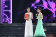 白百何凭“失恋”获最佳女主角奖 登台感动落泪