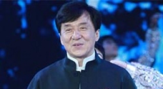 成龍低調(diào)頒獎(jiǎng)遭陶晶瑩調(diào)侃 迷戀美食自嘲臭豆腐