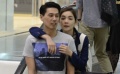 Ella陈嘉桦拖丈夫甜蜜游港 如胶似漆惹人羡慕