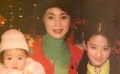 劉亦菲曬妹妹劉東東私照 母女三人美艷樣貌不遜色