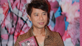 李克勤任“證婚人” 演、唱兩不誤環(huán)球與TVB兼得