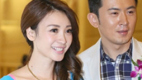 獻禮影片《冰雪11天》首映 柳巖緊身裙大方送飛吻