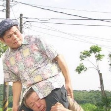 人小鬼大