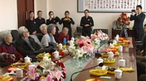 老藝術(shù)家共度重陽佳節(jié) 明星齊聚關(guān)注國產(chǎn)電影發(fā)展