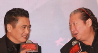 周潤(rùn)發(fā)洪金寶出道30余年 首次“平起平坐”