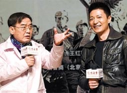 李立群客串记者爱追问 李宗翰上演“人狗大战”