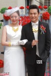 杜德偉大婚熱吻新娘 梁朝偉、鐘鎮(zhèn)濤做兄弟團