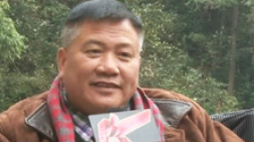 萬梓良深入農(nóng)村體驗生活 呼吁社會關(guān)注留守兒童