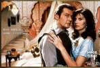 </br>???<strong>出演007電影：《八爪女》 1983年</strong></br>???<strong>國籍：瑞典</strong></br>???<strong>歐洲派：</strong>多國部隊(duì)向來少不了美貌誘惑，她們身上散發(fā)著歐洲女郎那種無所謂的隨性氣質(zhì)，自然而性感。來自瑞士的烏蘇拉·安德絲被稱為“永遠(yuǎn)的邦女郎”，她最出名的莫過于她身著白色比基尼從水中走出的那個鏡頭，作為第一位“bonds girls”她開啟了007系列的女色誘惑，也從此奠定了邦女郎在該系列電影中的重要地位。</br>???第二位意大利美女丹妮拉·碧安琪也不差，她是當(dāng)年意大利小姐和環(huán)球小姐亞軍。而烏克蘭美妞歐嘉·柯瑞蘭蔻則從13歲起就開始做模特，18歲就登上各種頂級時尚雜志的封面。