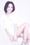 張儷寫真秀無瑕美肌 展示修長美腿演繹白色戀人