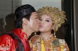 郭伟亮、叶佩雯大婚众星到贺 陈奕迅吹唢呐迎新人