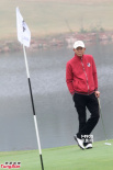 王志文醉驾事件后首度现身 携妻儿高调打高尔夫