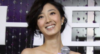 桂綸鎂“封后”喜上眉梢 險(xiǎn)勝郝蕾實(shí)屬意料之外