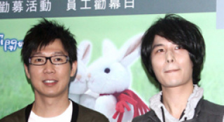 品冠婚后生活變甜蜜小男人 嚴(yán)爵澄清與郭雪芙緋聞