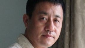 趙本山徒弟王小寶撞車打人 警方介入師傅代為致歉